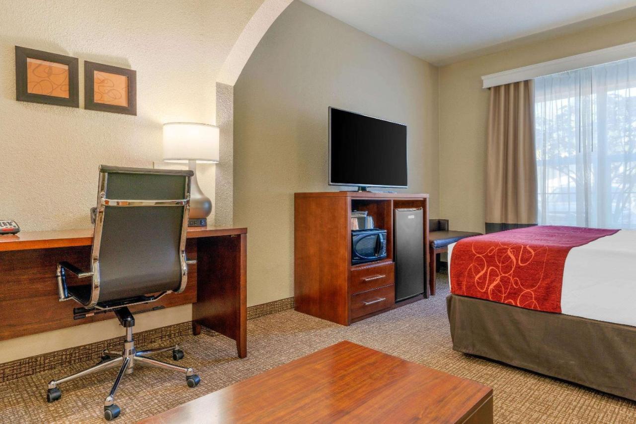 Comfort Suites Downtown Сакраменто Экстерьер фото